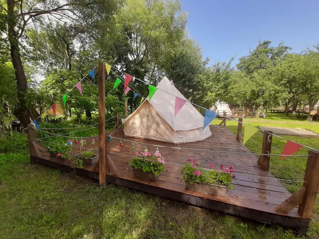 My Lake Glamping Dalnic Экстерьер фото