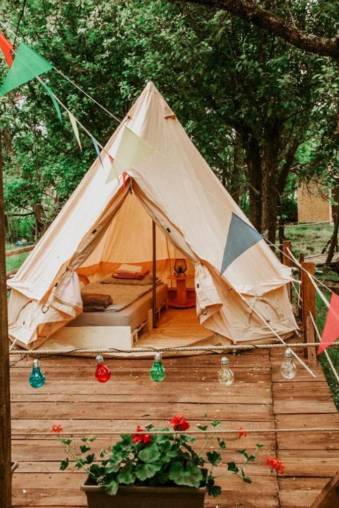My Lake Glamping Dalnic Экстерьер фото